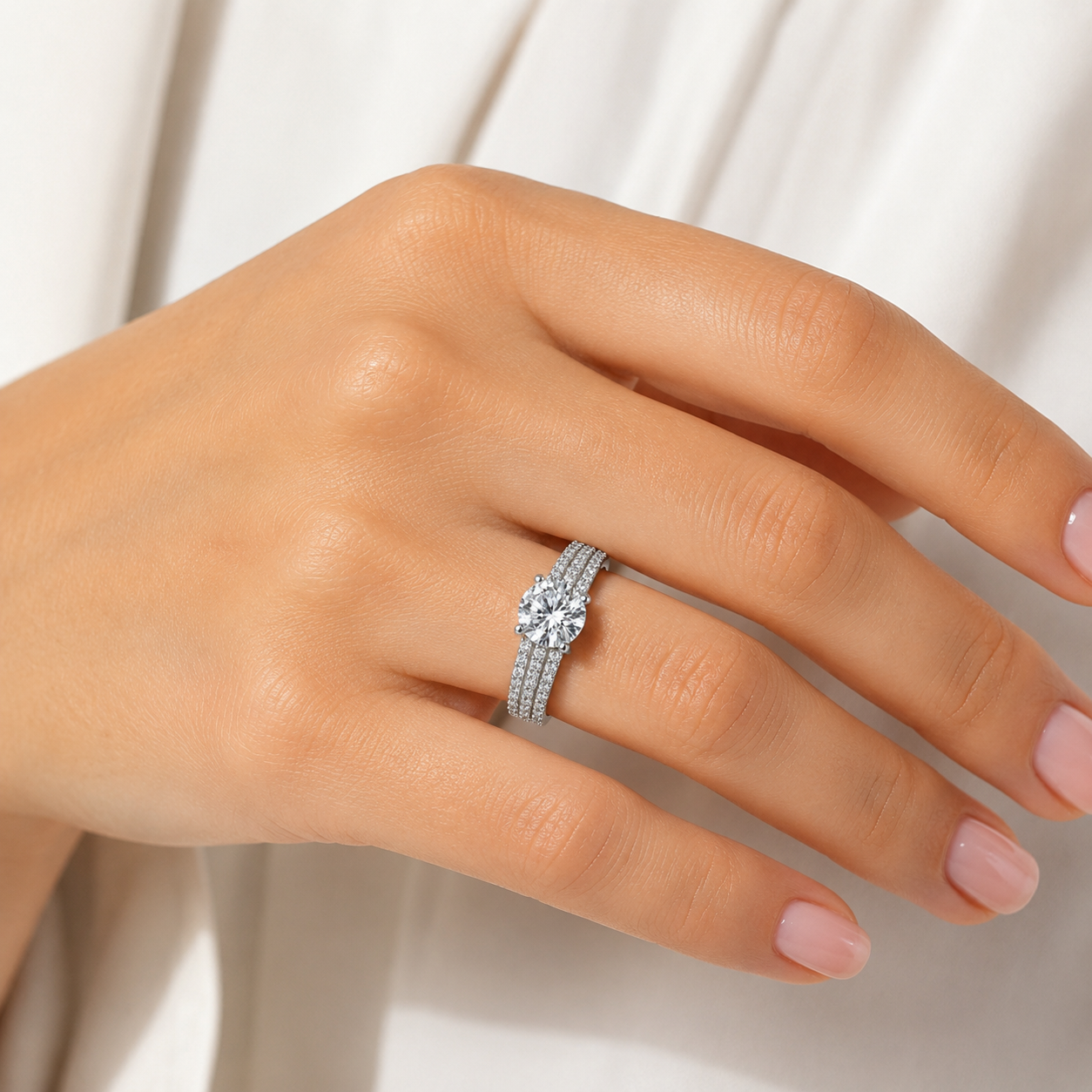Essence Diamond Gold Ring — Ministry of Gems