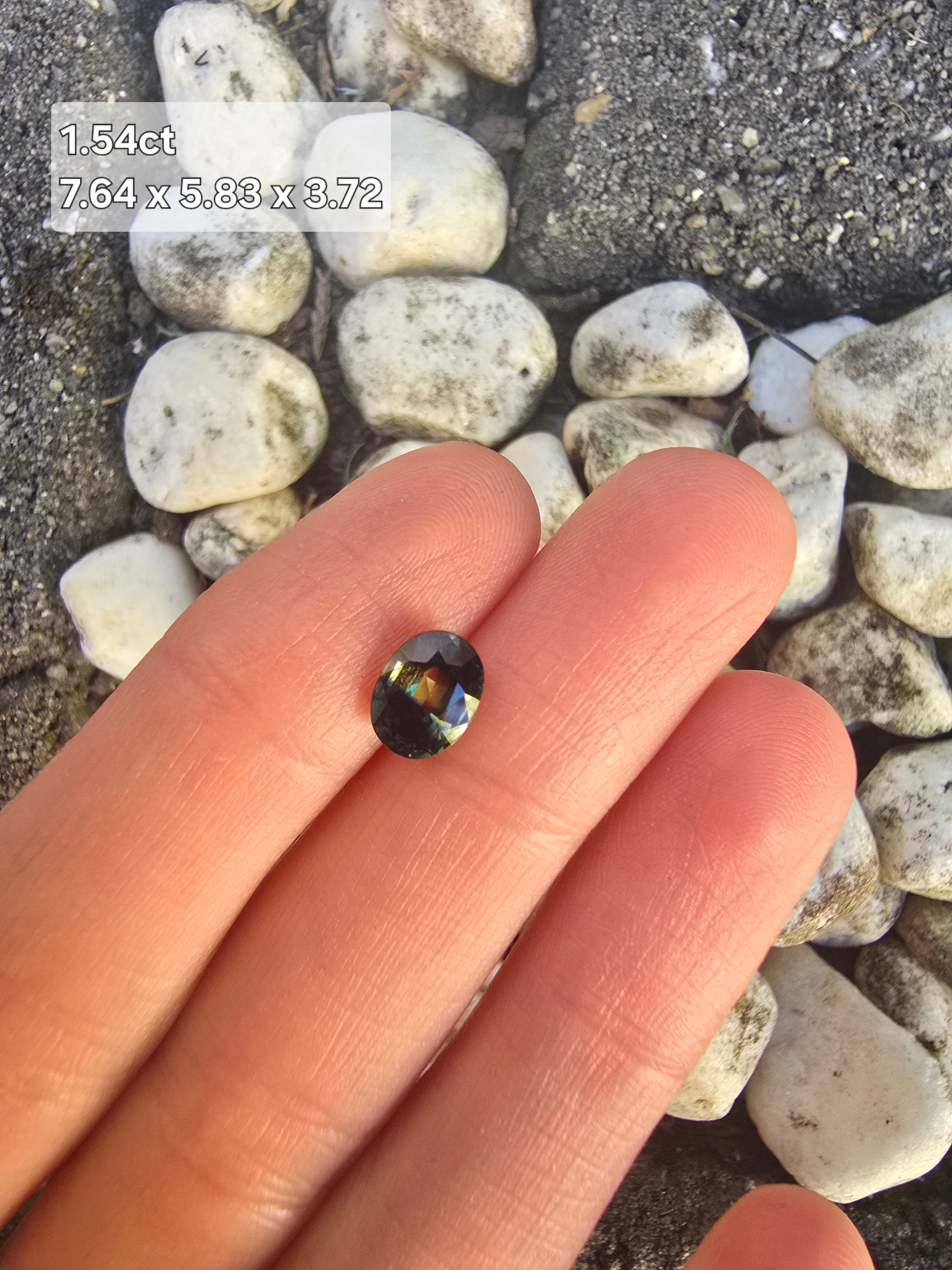 Parti Yellow-Blue Australian Sapphire 1.54ct — Ministry of Gems