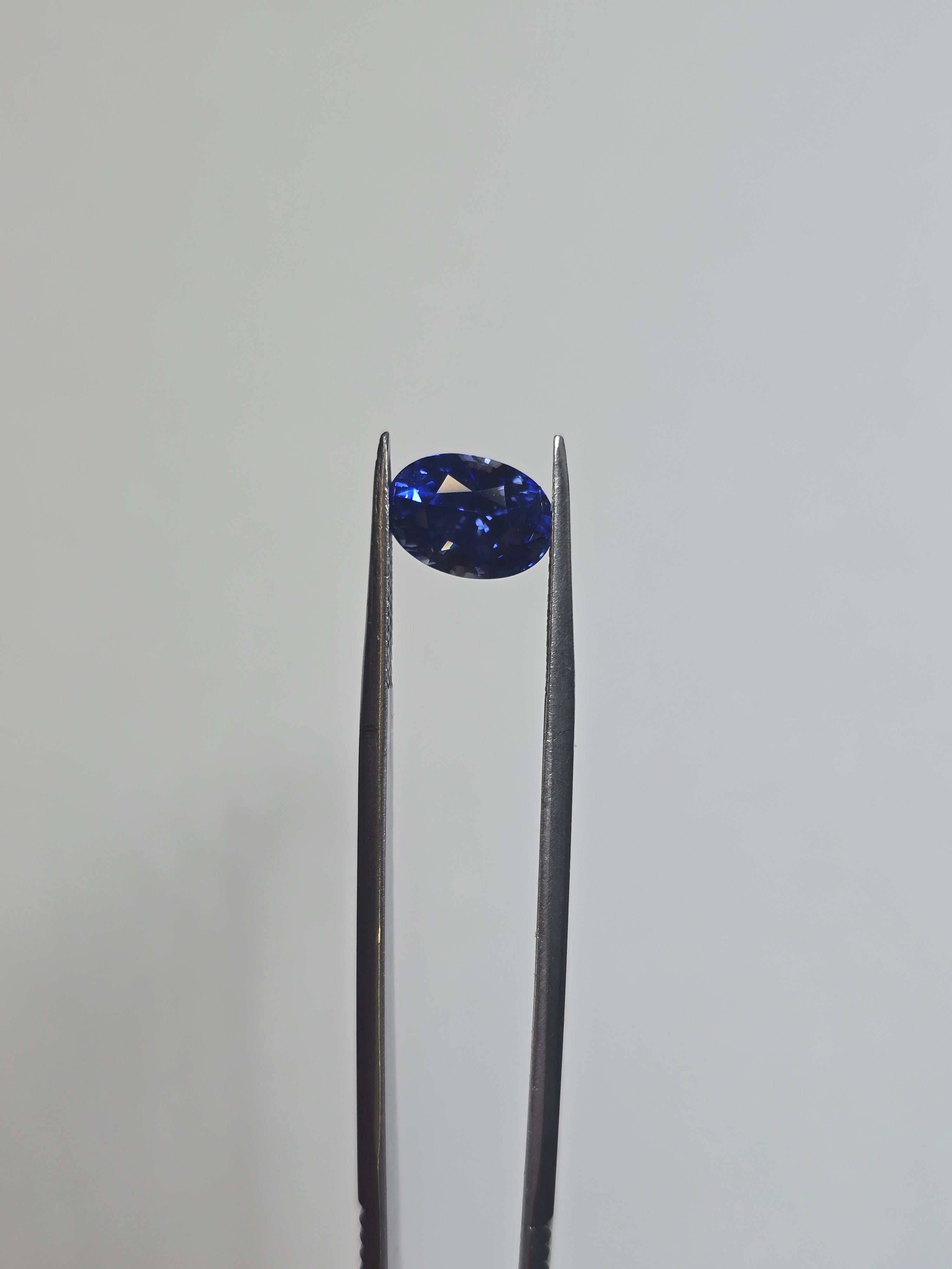 Royal Blue Ceylon Sapphire 3.24ct Oval — Unheated — Ministry of Gems
