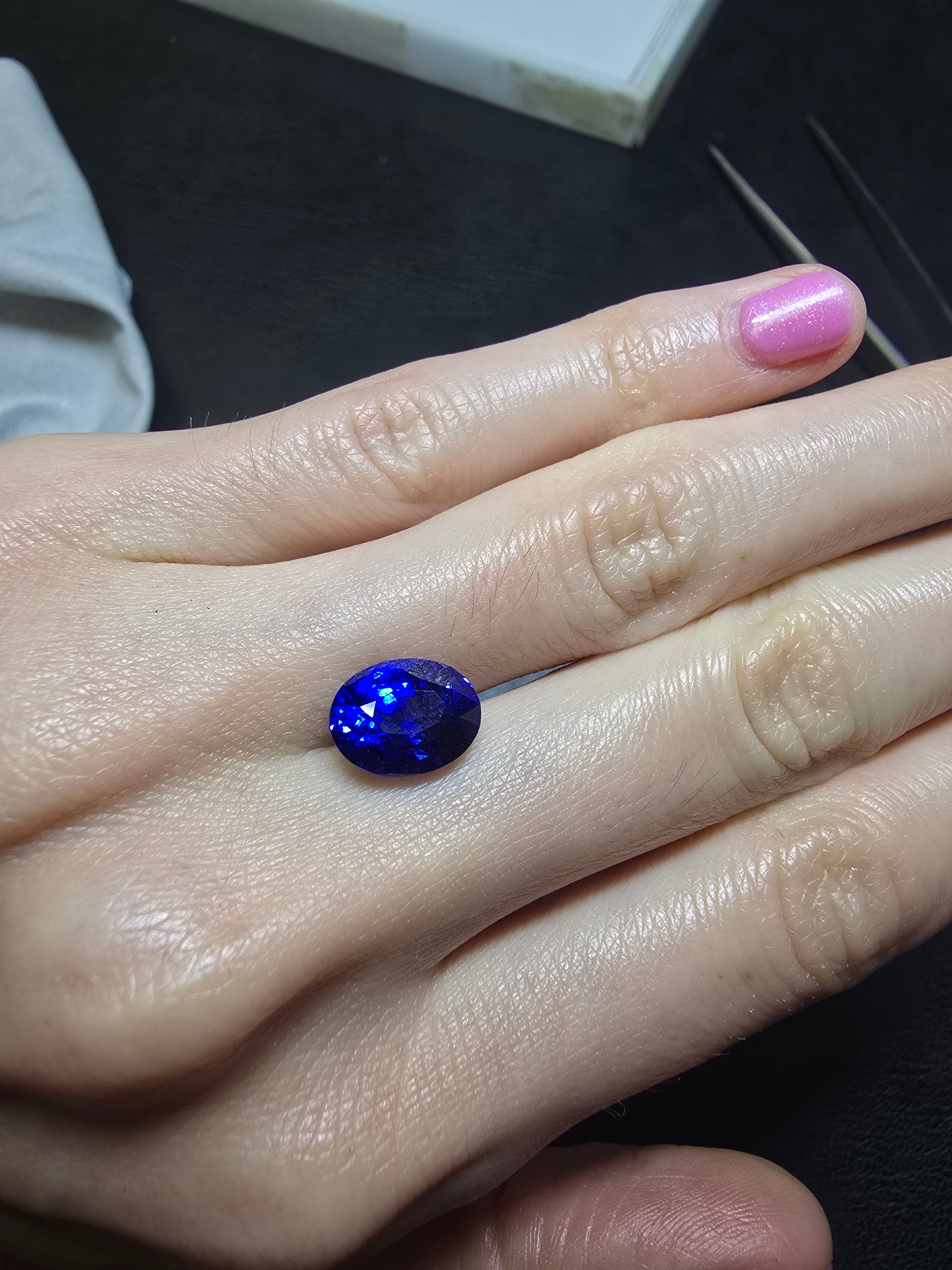 Royal Blue Ceylon Sapphire 3.44ct Oval — Ministry of Gems