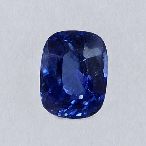 Identification photograph — Royal Blue Ceylon Sapphire 3.43ct Cushion, Stone ID 47018