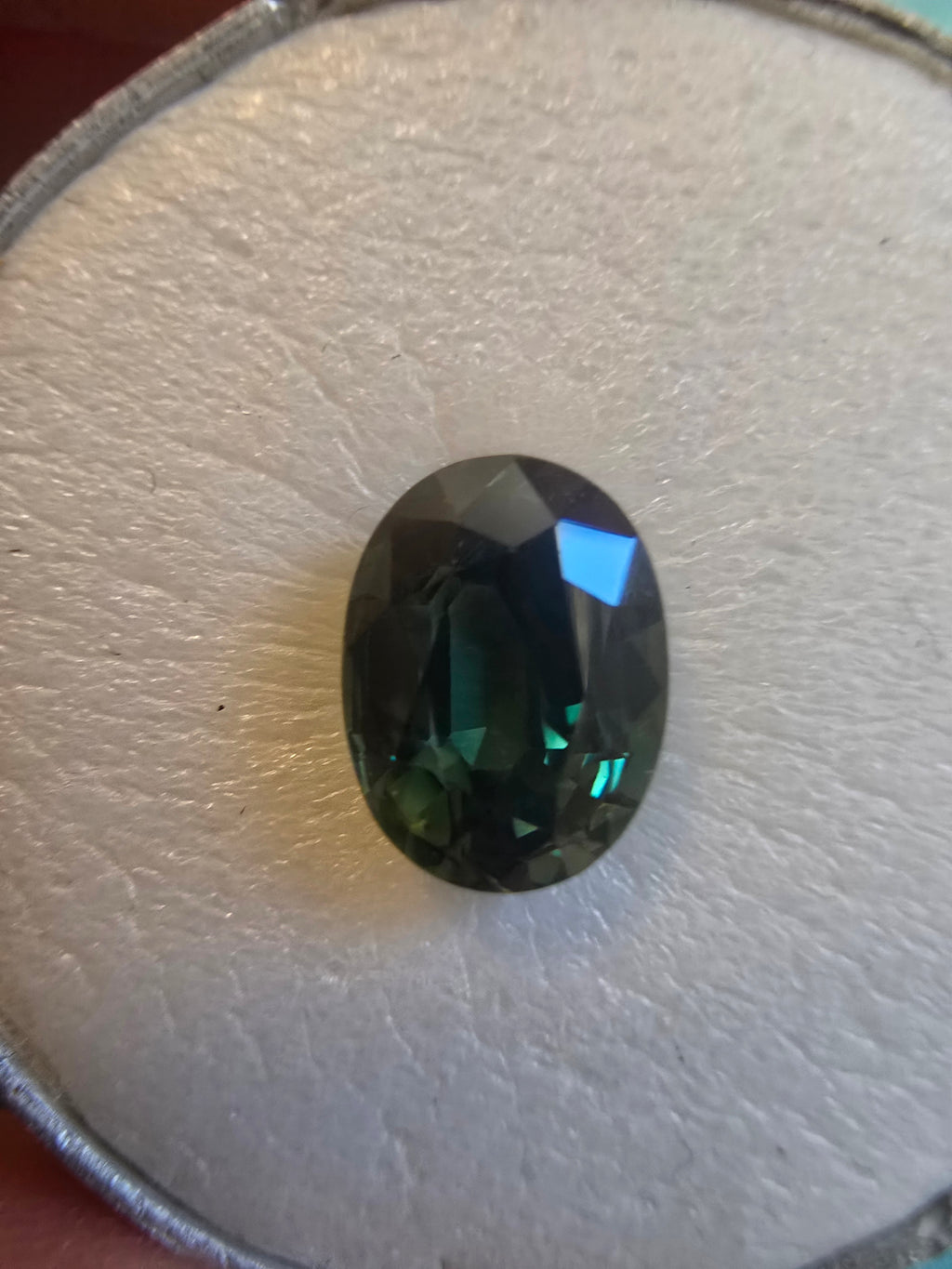 Green Australian Sapphire 2.31ct Oval — Ministry of Gems