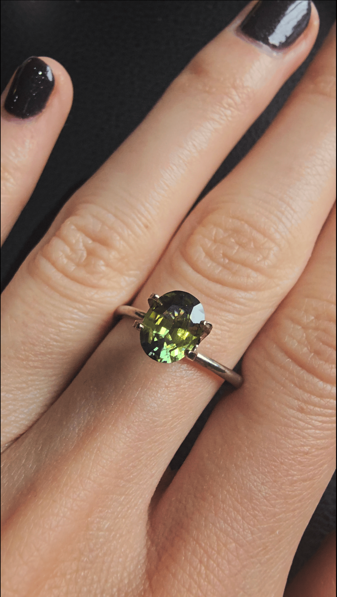 Australian Oval Green Sapphire 1.32ct - Ministry of Gems®GemsMinistry of Gems®