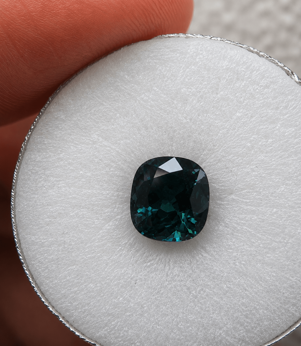 Green Australian Cushion Sapphire 2.30ct - Ministry of Gems®GemsMinistry of Gems®