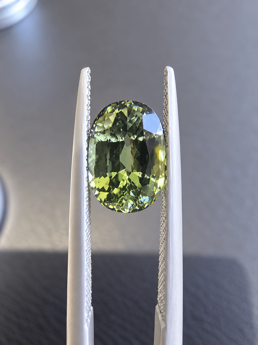 Green-Yellow Parti Australian Cushion Sapphire 2.19ct - Ministry of Gems®GemsMinistry of Gems®