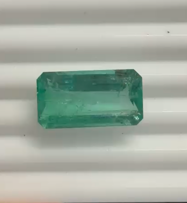 Identification photograph — Emerald (Natural Zambian) 7.73 cts, Stone ID Ministry_Emerald 7.73