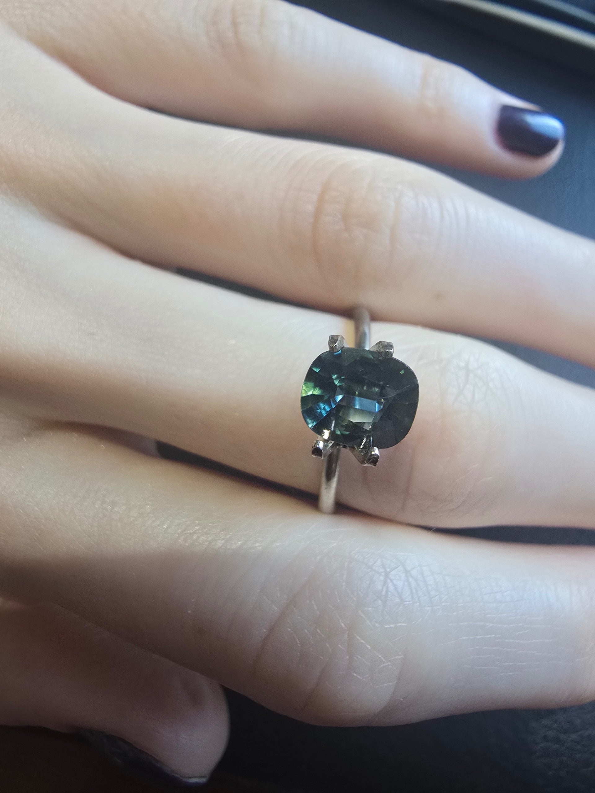 Australian Sapphire 1.4 cts CC — Ministry of Gems