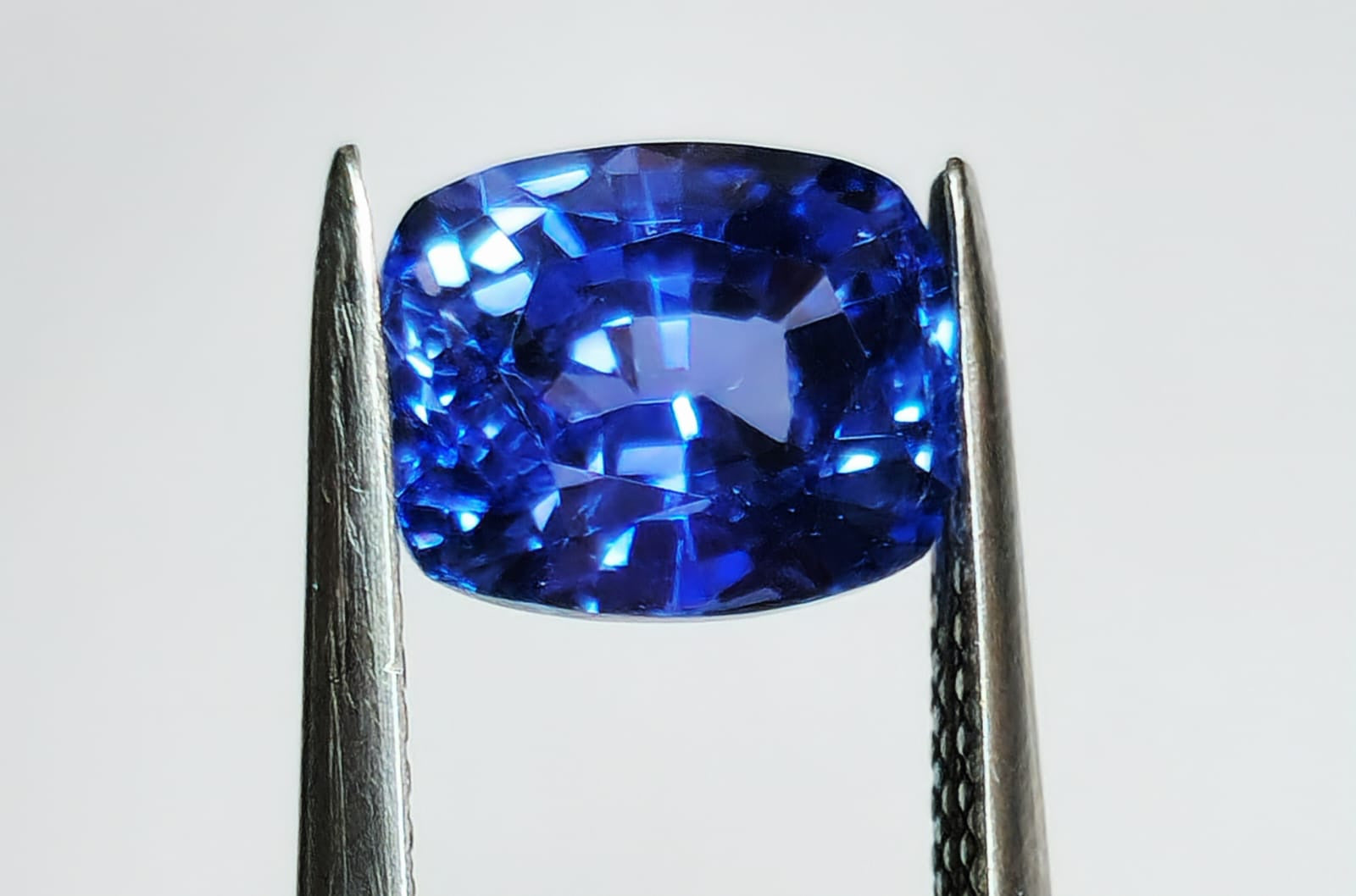 Ceylon Blue Sapphire 3.63 cts — Ministry of Gems