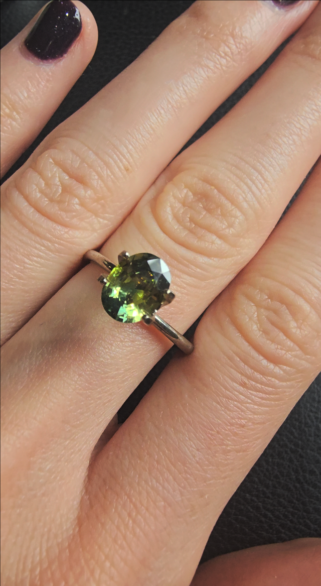 Identification photograph — Australian Sapphire 1.32 cts, Stone ID 80221