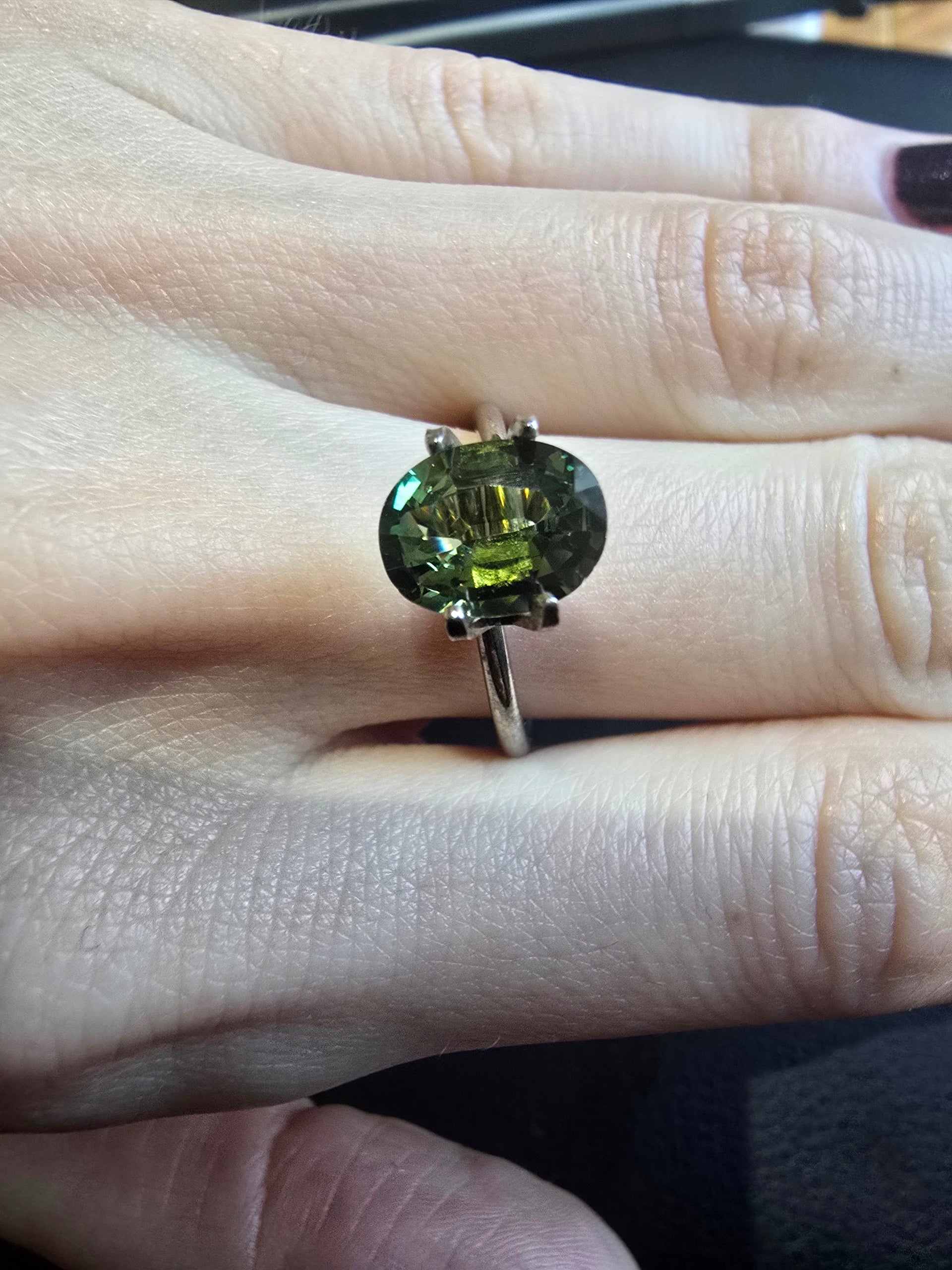 Australian Sapphire 1.71 cts OC — Ministry of Gems