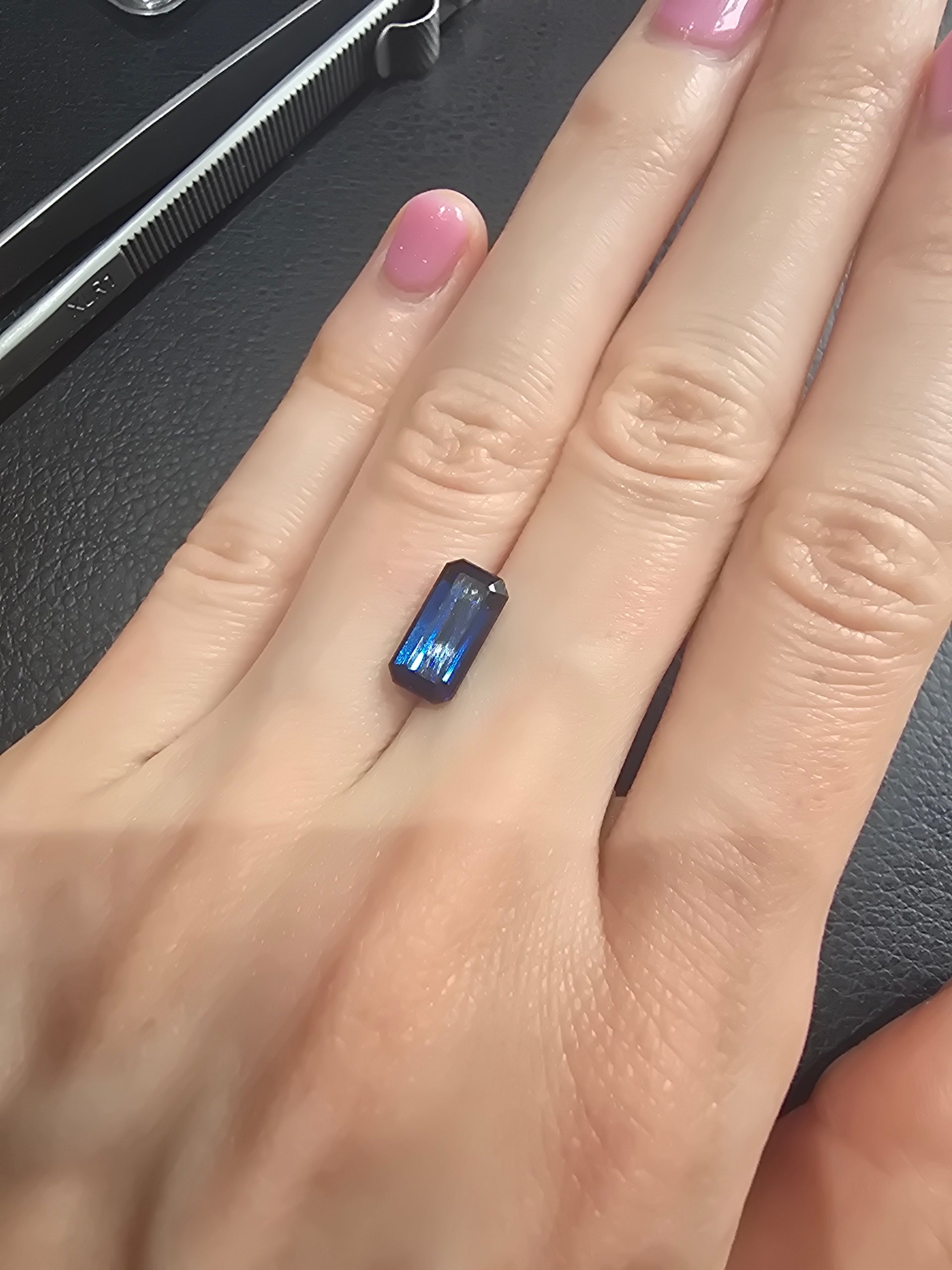 Australian Blue Sapphire 3.06 cts — Ministry of Gems