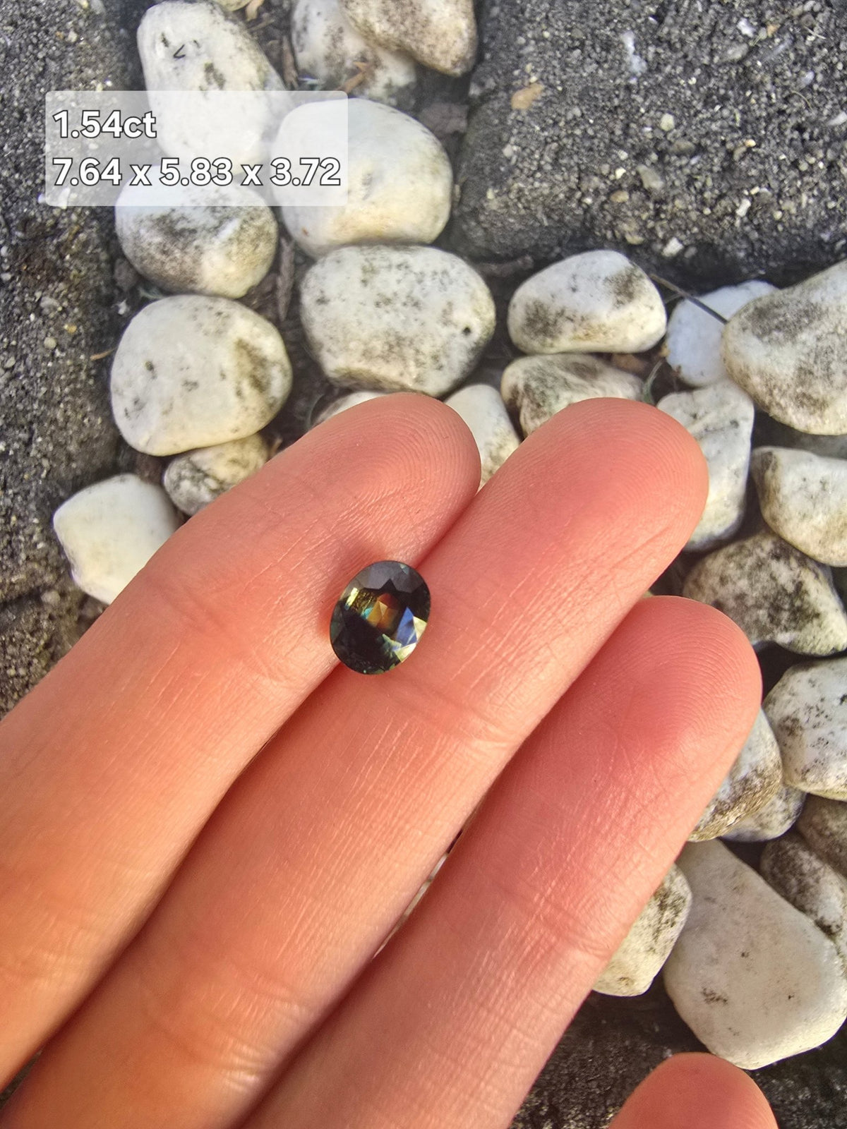 Parti Yellow-Blue Australian Oval Sapphire 1.54ct - Ministry of Gems®GemsMinistry of Gems®