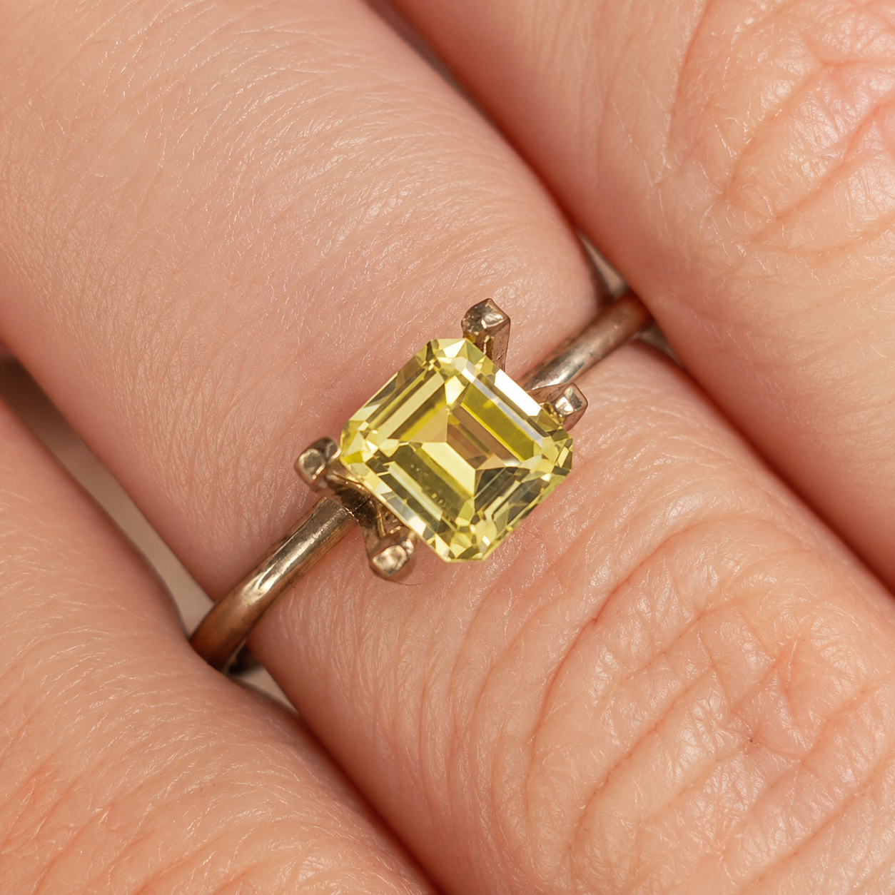 Yellowish Parti Australian Sapphire 1.47ct