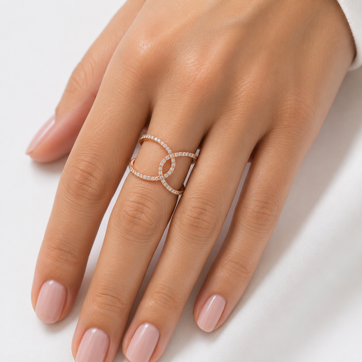 August — Interlocked Pavé Ring — Ministry of Gems