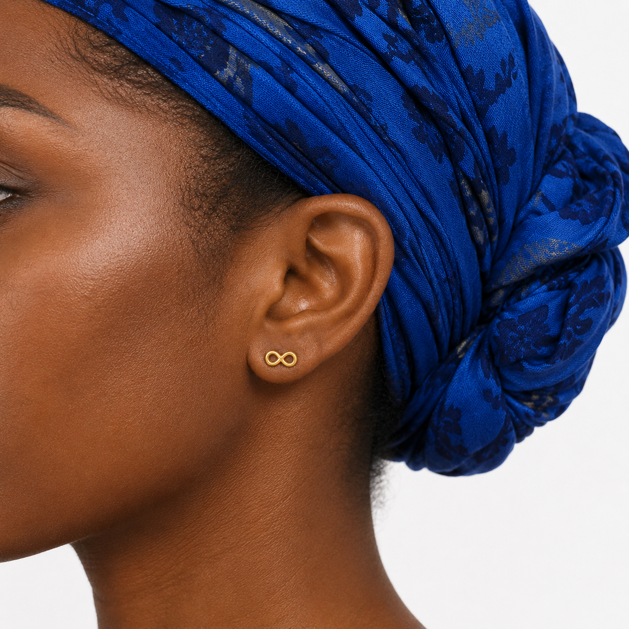 Infinito — Gold Infinity Studs — Ministry of Gems