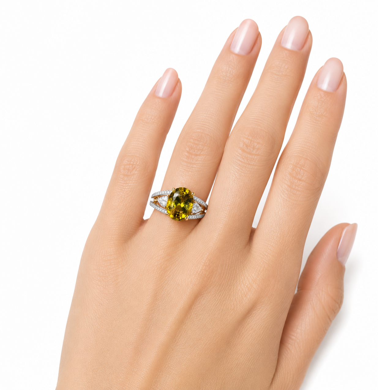 Golden Yellow Australian Sapphire 6.23ct Cushion