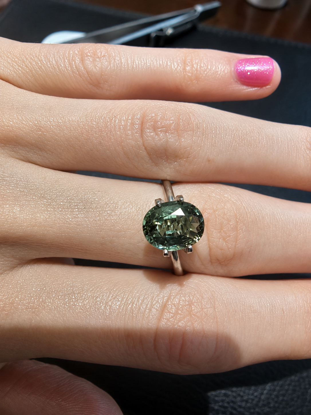 Green-Yellow Australian Sapphire 2.44ct Oval